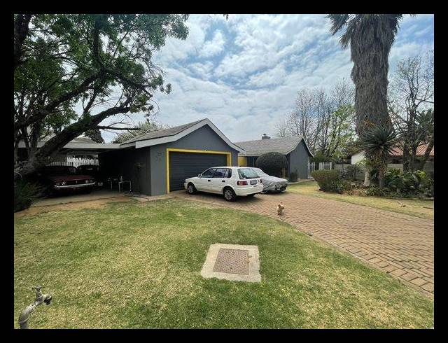 3 BEDROOM HOUSE FOR SALE IN BONAERO PARK